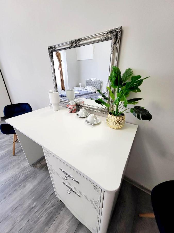 Diecezjalny Dom Formacyjny Apartment Nysa Luaran gambar