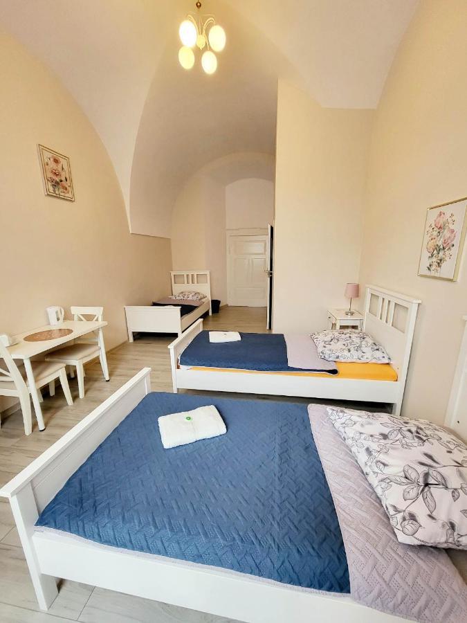 Diecezjalny Dom Formacyjny Apartment Nysa Luaran gambar