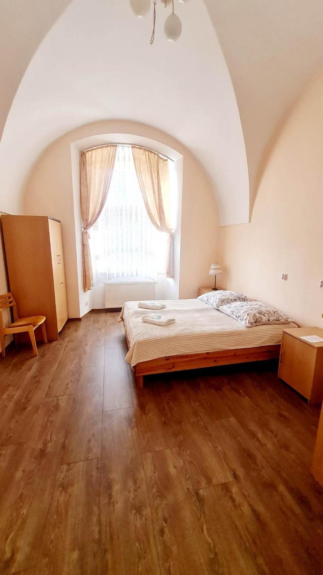 Diecezjalny Dom Formacyjny Apartment Nysa Luaran gambar