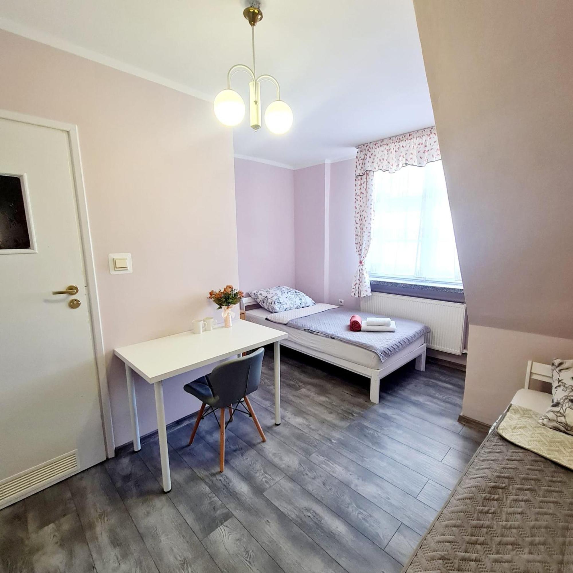 Diecezjalny Dom Formacyjny Apartment Nysa Luaran gambar