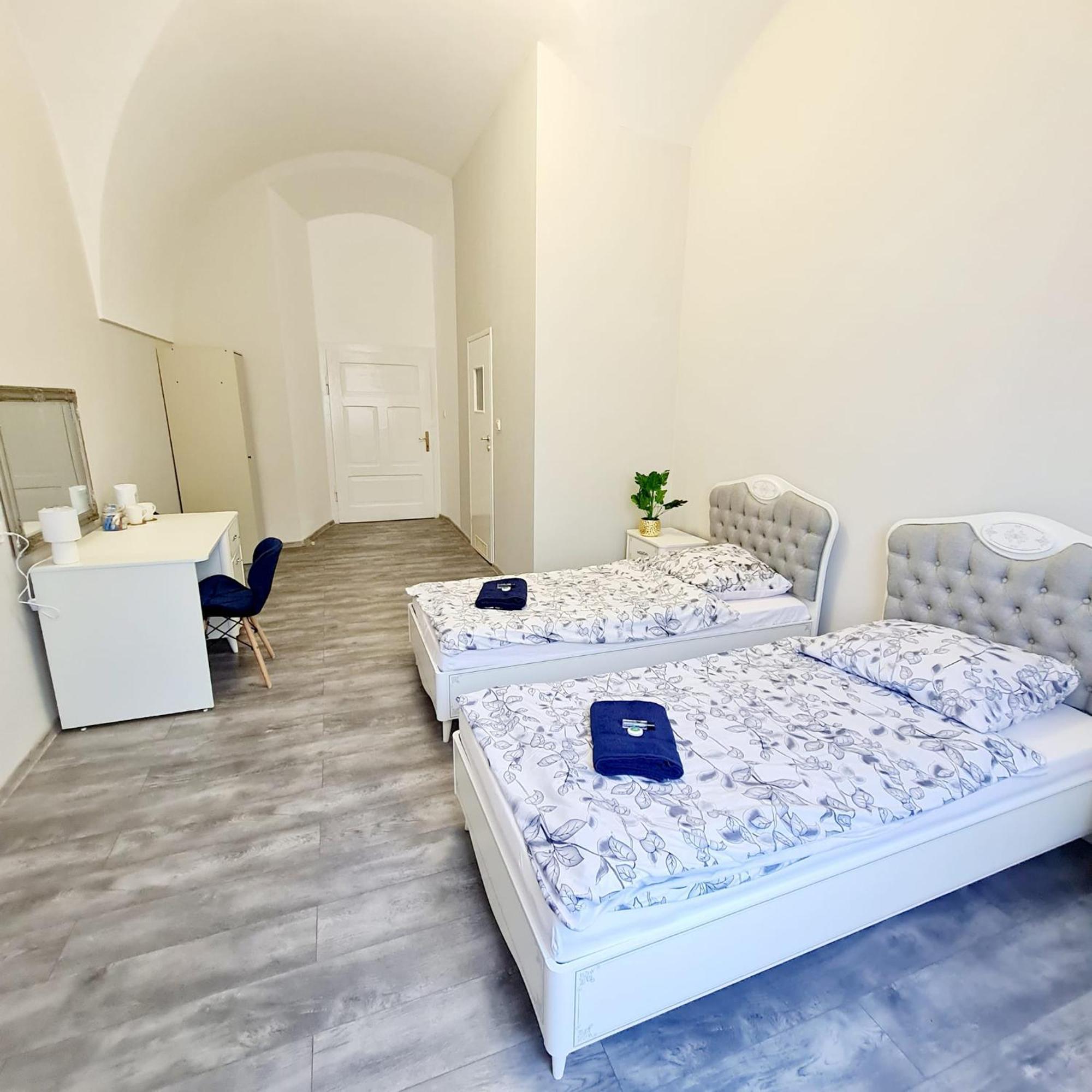Diecezjalny Dom Formacyjny Apartment Nysa Luaran gambar