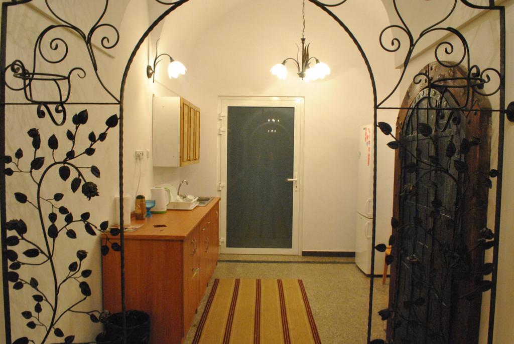 Diecezjalny Dom Formacyjny Apartment Nysa Luaran gambar